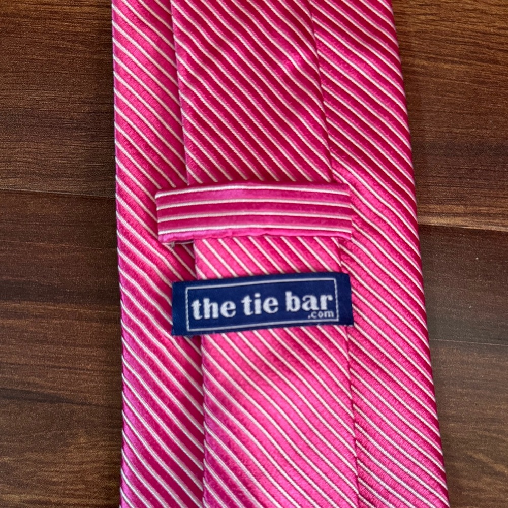 The TIE BAR 100% Silk Pink with White Pinstripes Handmade Necktie - Picture 5 of 10
